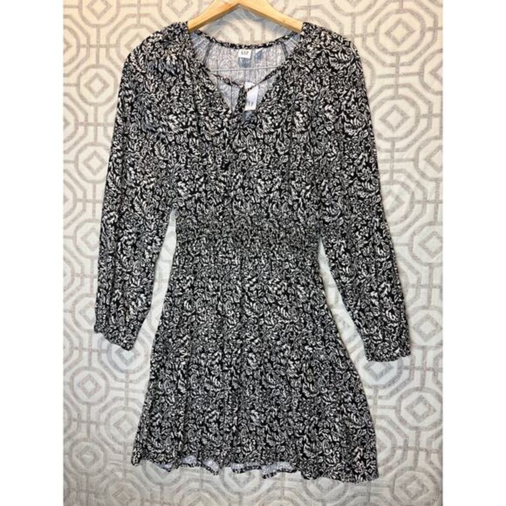 GAP NWT XS Floral Smocked Mini Dress Black White Boho Casual Chic Peasant
